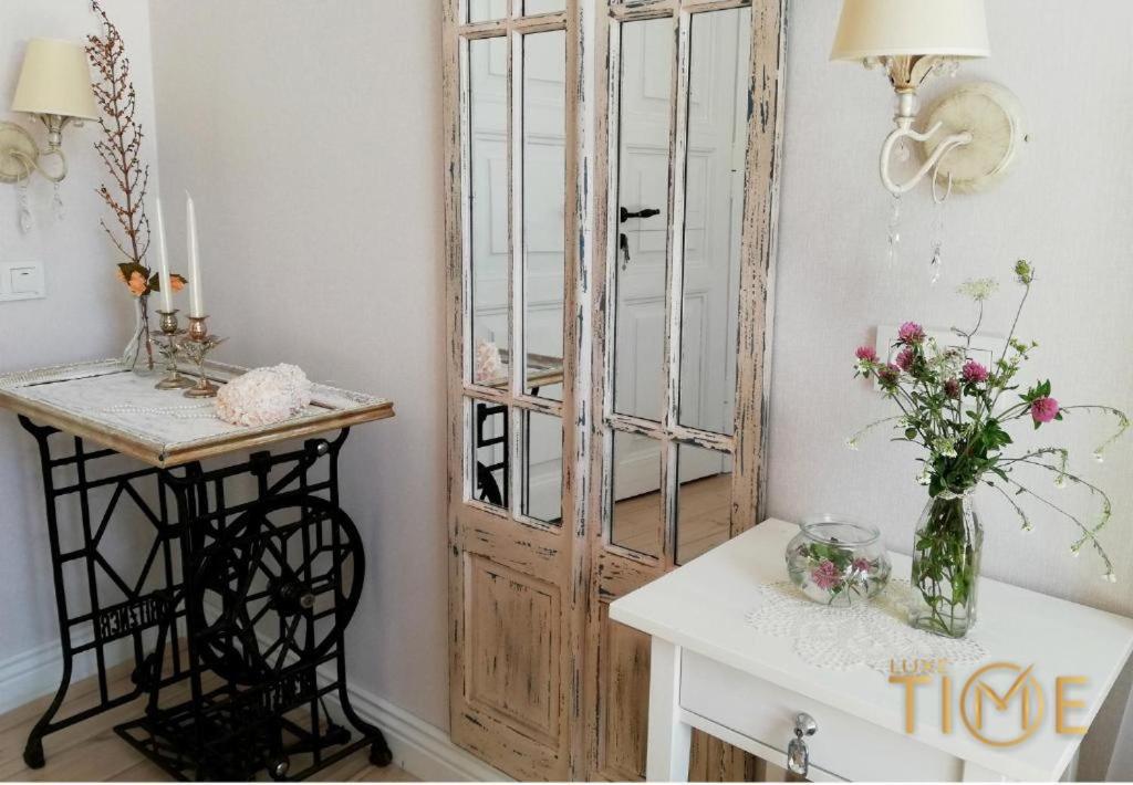 Le Tua Apartment Lxt By Grodno Ngoại thất bức ảnh